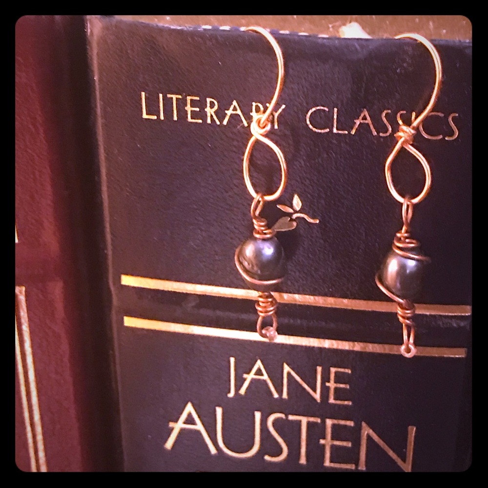 Elinor’s Sense - Literati Love Pearl Earrings